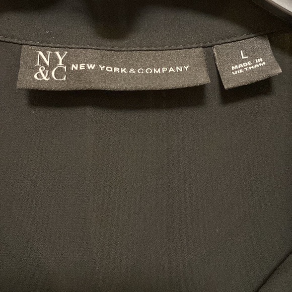 Sleeveless Button Front Flouncy Top - New York & Co. / Large - Picture 4 of 6